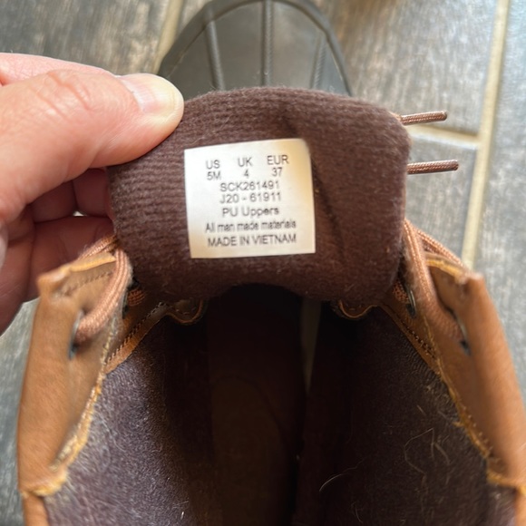 Sperry lined boots - Picture 6 of 9